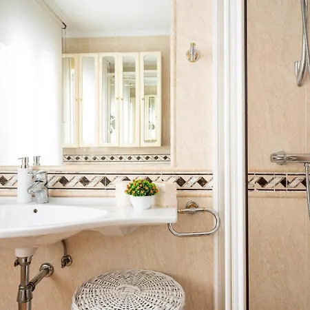 Apartment Centro Y Confort By Wehomes