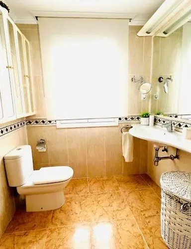 Centro Y Confort By Wehomes