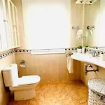 Centro Y Confort By Wehomes